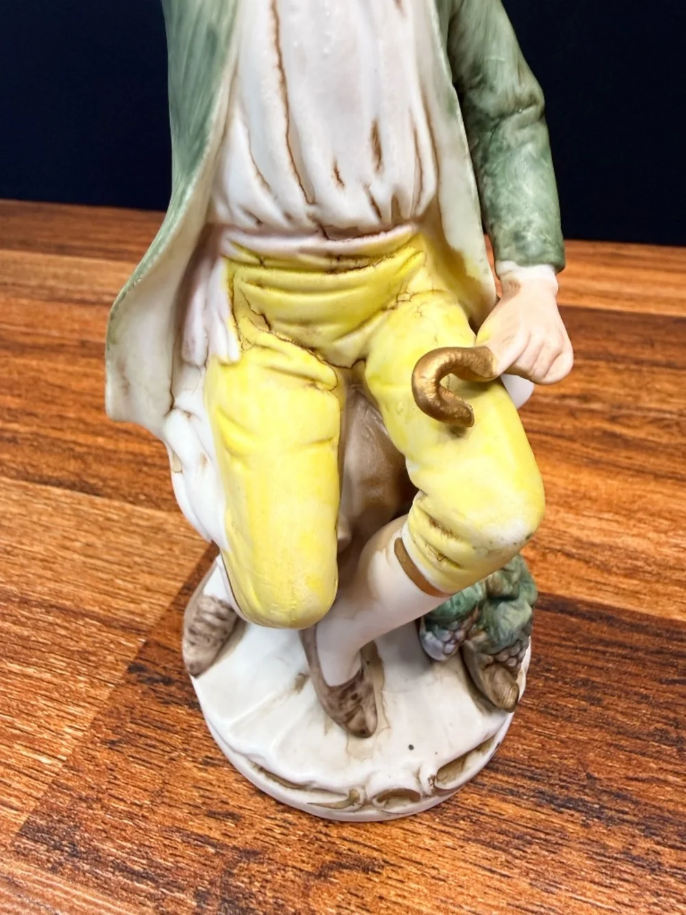 HOMCO Man with Basket of Grapes Figurine